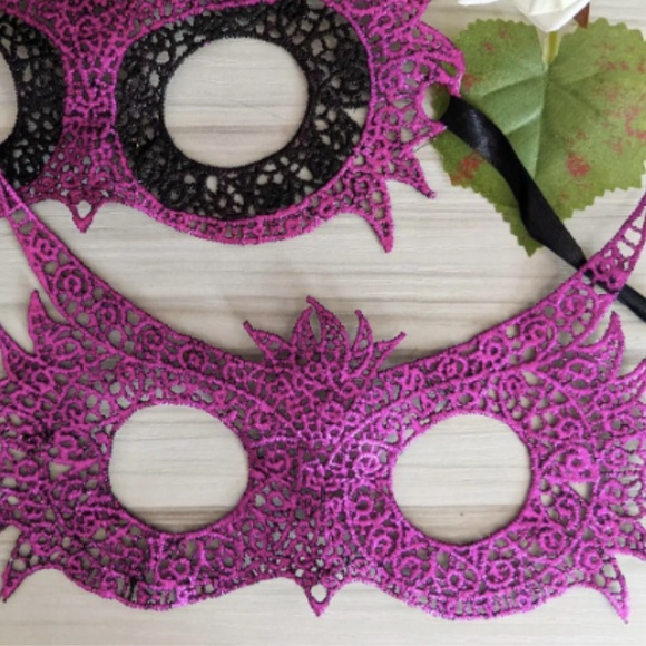 7/$25 Fuchsia Owl masquerade mask BNIP - Picture 3 of 3